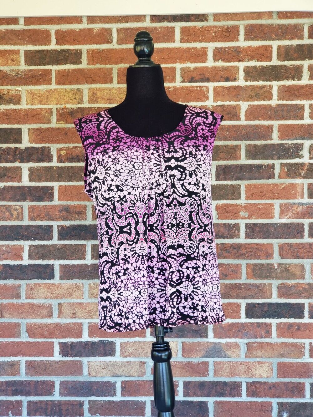 Axcess Sleeveless Top Women's Pink & Black - Size L
